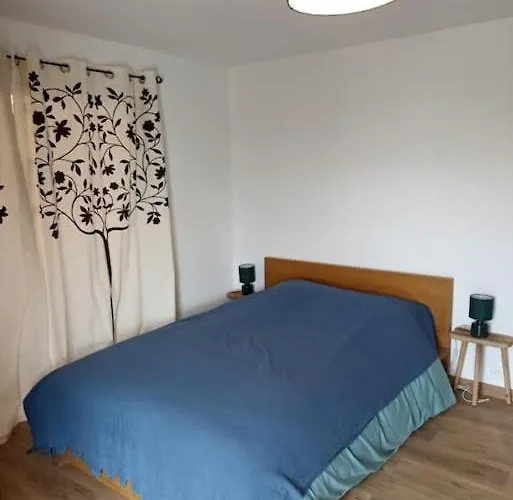 Chemin De Saint Jacques Apartment *